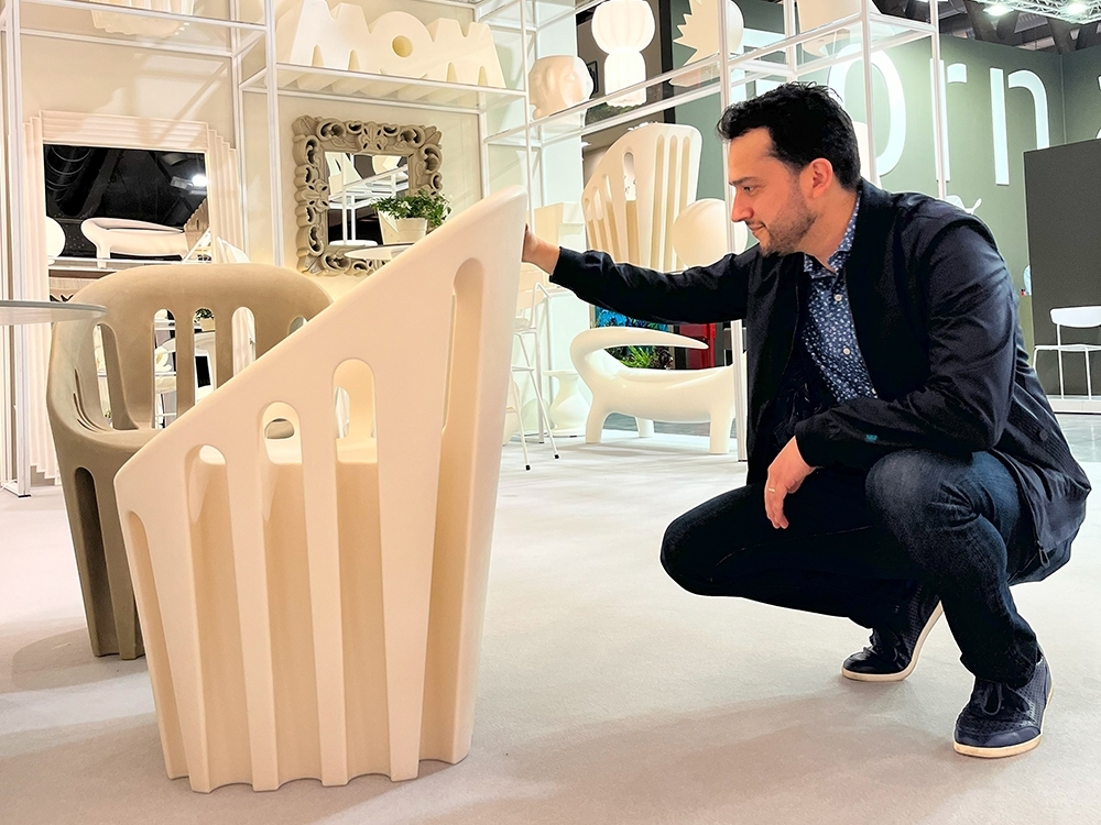 Coliseum Chair for Slide Design